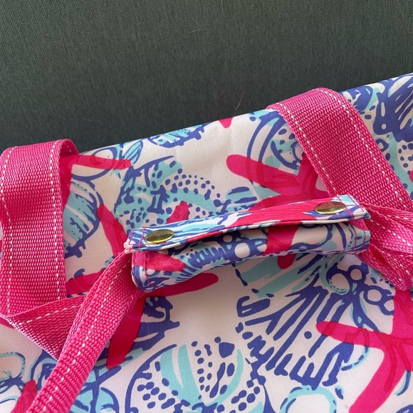 Lilly Pulitzer cooler/Beachbag - Picture 3 of 5